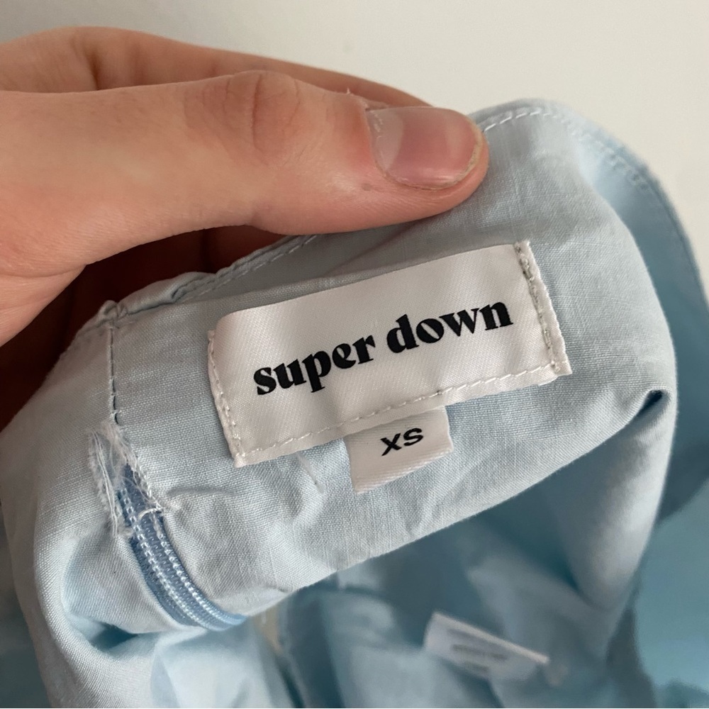 SUPERDOWN Macy off the shoulder long sleeve crop top blue - Picture 3 of 5